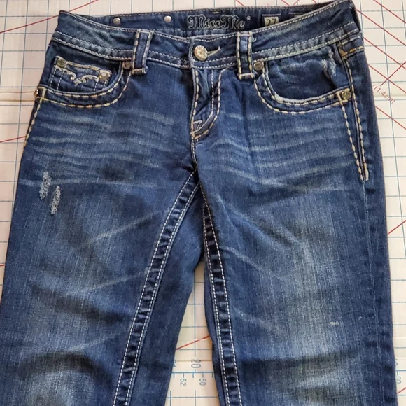 Miss Me Boot Women's Size 27 Jeans Actual 28x30 Denim Beaded Jeweled Blue - Picture 5 of 16